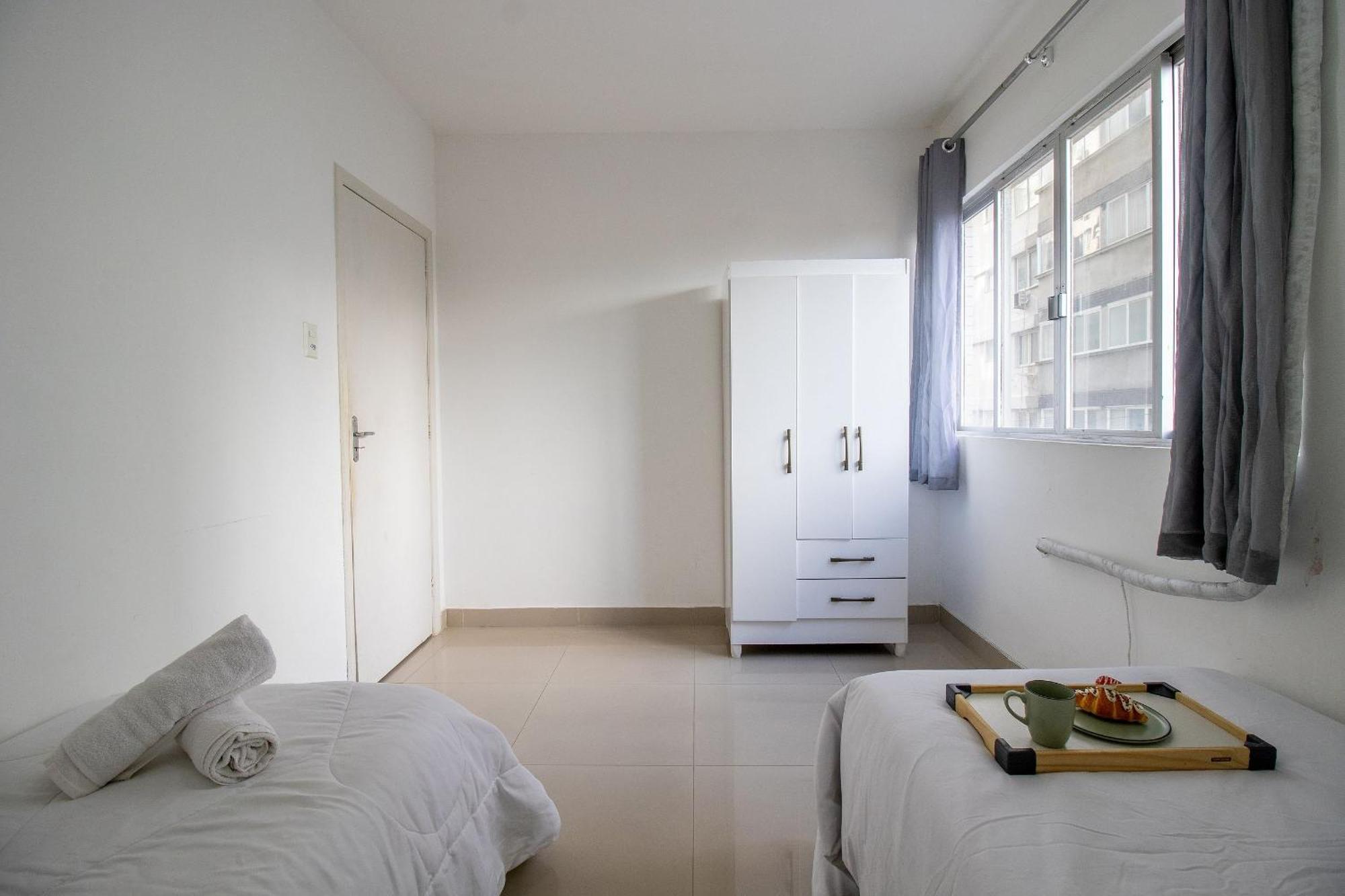 Apartamento Abm22 - Frente Mar, 3 Dorm Climatizados, Garagem *